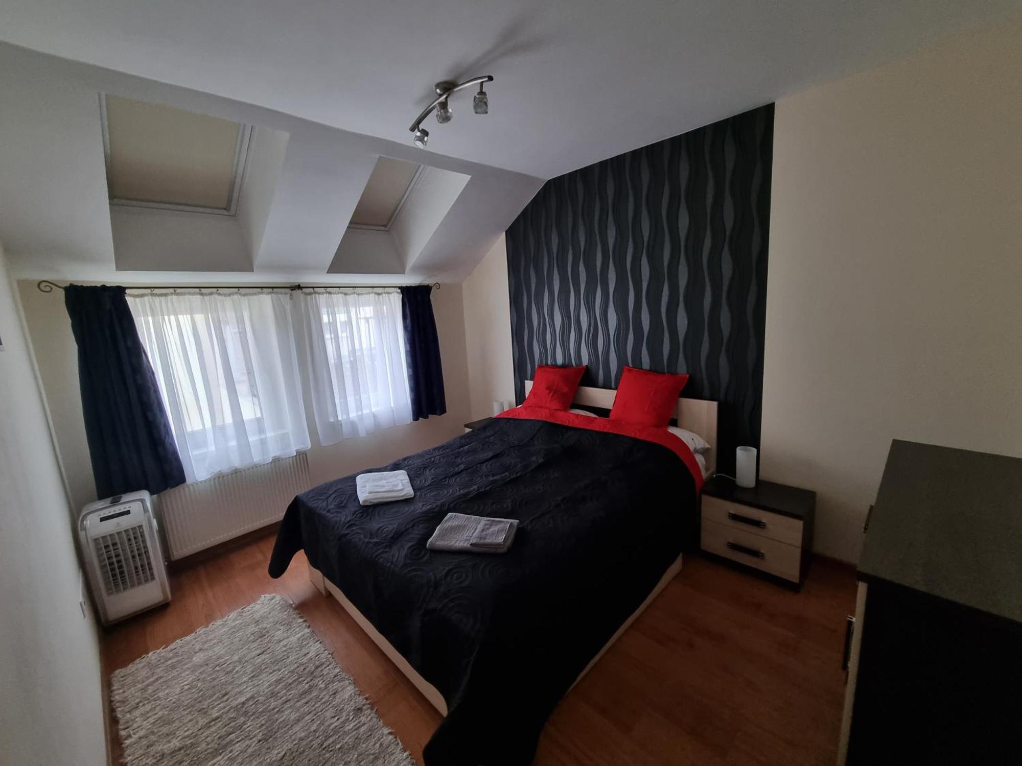 Merry&Car - Huge Balcony + Living Room + 2Br Budapeşte Dış mekan fotoğraf